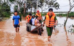 Một người dân Nha Trang nhờ Tuổi Trẻ chuyển 100 triệu đồng hỗ trợ đồng bào bão lũ miền Bắc