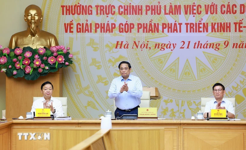  Thủ tướng chủ trì làm việc với các doanh nghiệp lớn góp phần phát triển đất nước 