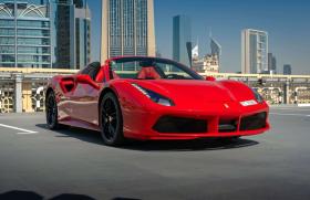  Siêu xe Ferrari 488 nằm phủ bụi trong hầm chung cư ở Hà Nội 第3张