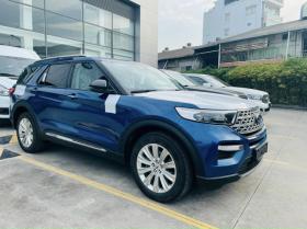 Tin tức giá xe: Ford Explorer giảm tới 249 triệu tại đại lý