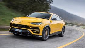  Siêu SUV Lamborghini Urus bị triệu hồi vì lỗi bung nắp ca-pô 