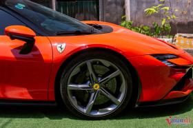 Siêu xe Ferrari SF90 trị giá 40 tỷ của đại gia Sài Gòn gắn biển số tứ quý 9