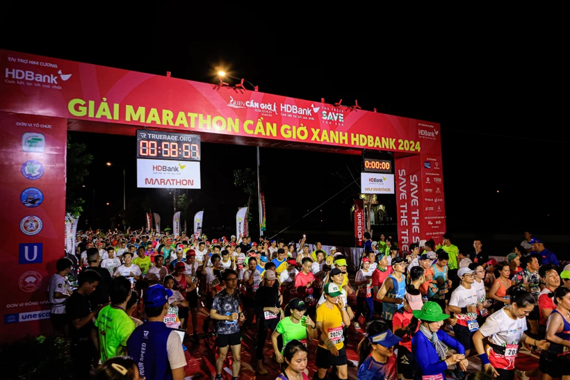  400 HDBank Runners toả sáng trên Green Cần Giờ Marathon HDBank 2024 