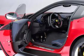  Mô hình siêu xe Ferrari đắt hơn một chiếc sedan mới 