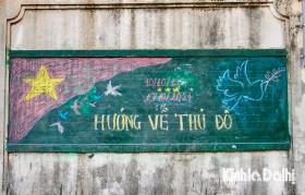 Bảng tin tổ dân phố “thay áo mới” bằng nét vẽ của Nhân Thủ đô  第16张