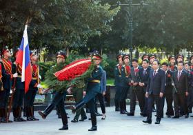 Chủ tịch Quốc hội Trần Thanh Mẫn gặp mặt cộng đồng người Việt Nam tại Nga