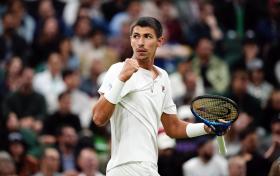 Djokovic lần thứ 16 có mặt tại vòng 4 Wimbledon