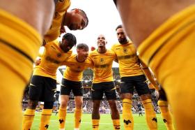  Wolves sẽ xoay chuyển tình thế trước Man City? 