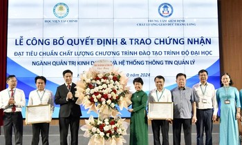  Giá vàng thế giới tiếp tục tăng mạnh 第10张