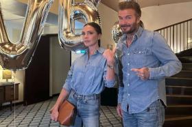  Victoria và Beckham khiến hàng xóm khó chịu 