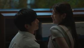 Phim Love Next Door tập 13: Seok Ryu áp lực vì giấu kín chuyện tình cảm với Choi Seung Hyo?